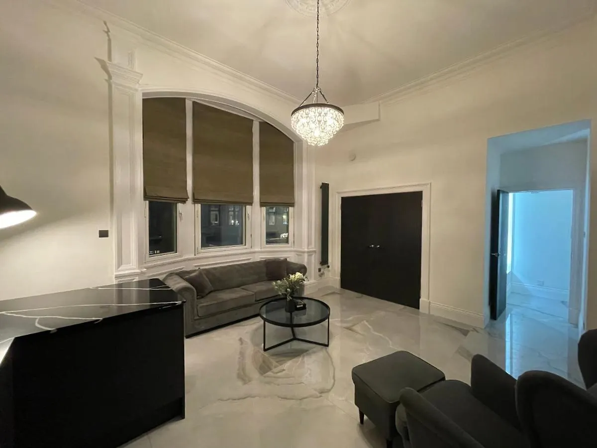 Royal Mile Apartment 2Bedroom エディンバラ
