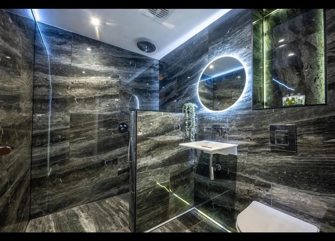 Royal Mile Apartment 2Bedroom エディンバラ 0*,  イギリス